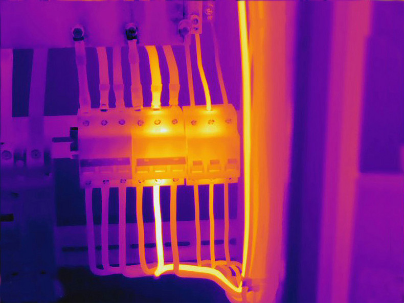 Termografía con la cámara térmica IC200 de Trotec